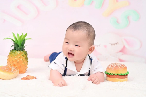 信阳两岁宝宝晚上哭